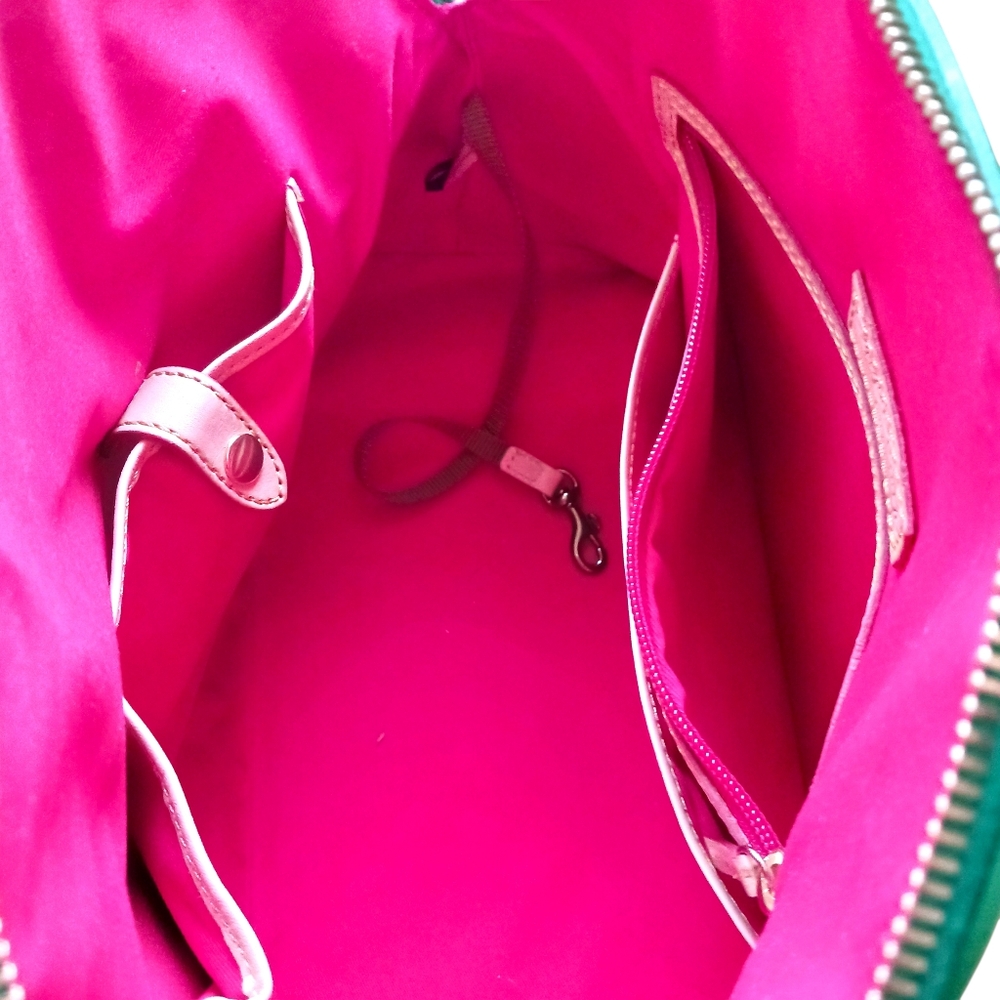 Dooney & Bourke Vintage Patent Leather Dome Tote Handbag In Emerald 12"×16"x7 - Picture 11 of 14